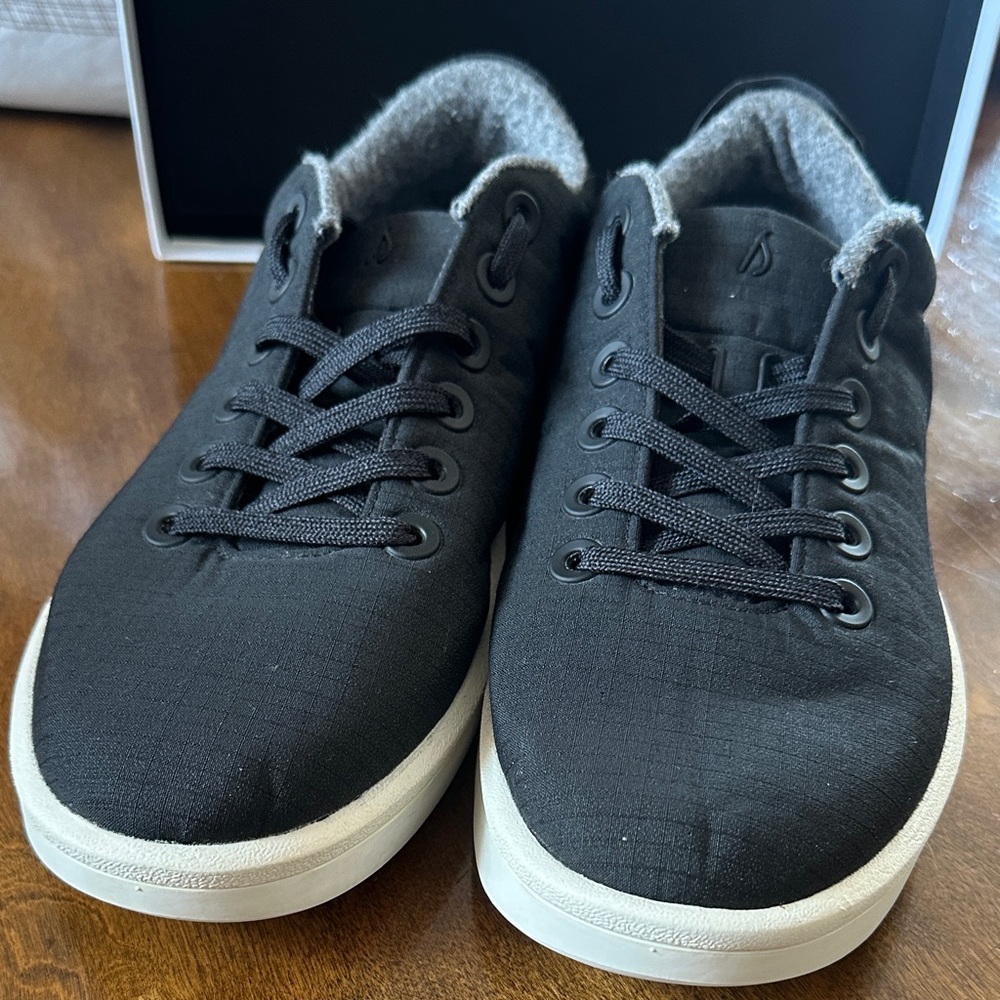 ALLBIRDS Women's Sneakers - Black Exterior Gray Wool Interior